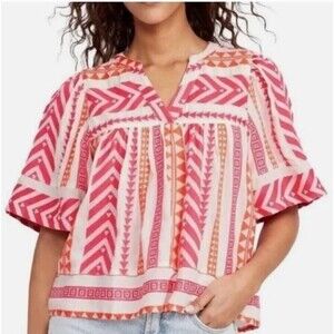 Old Navy Short-Sleeve Textured Red/Orange Geo Print V-Neck Top Size Medium 8/10